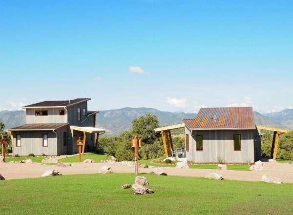 Royal Gorge Cabins image 15