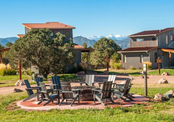 Royal Gorge Cabins image 41